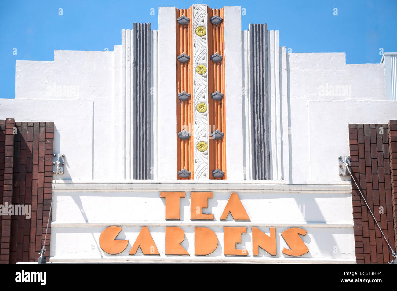Facciata Art Deco di Tea Gardens Hotel, Bronte Road, Bondi Junction, Sydney, Nuovo Galles del Sud, Australia Foto Stock