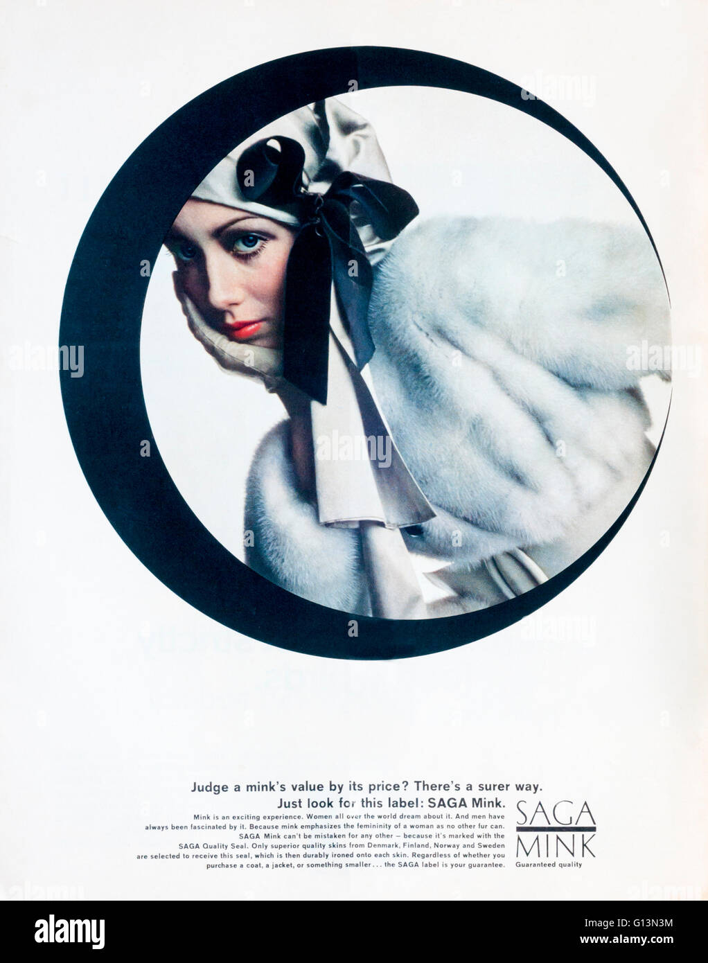 Anni sessanta annuncio rivista pubblicità Saga di pelli di visone. Foto Stock