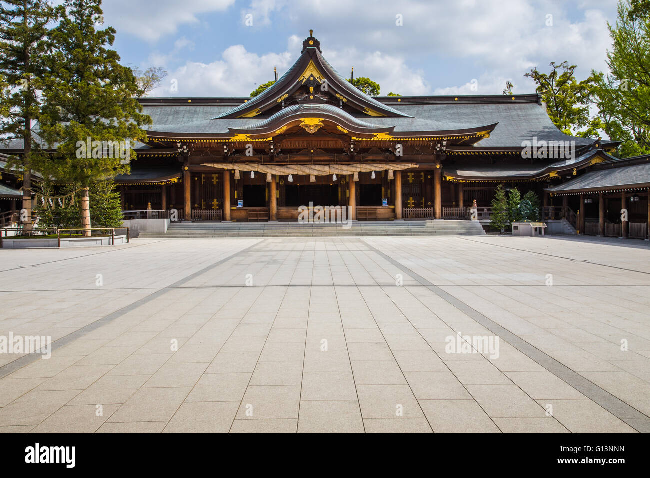 Samukawa Jinja santuario ha una lunga storia che risale al VIII secolo sotto la potente protezione di Kamakura Shogunate Foto Stock