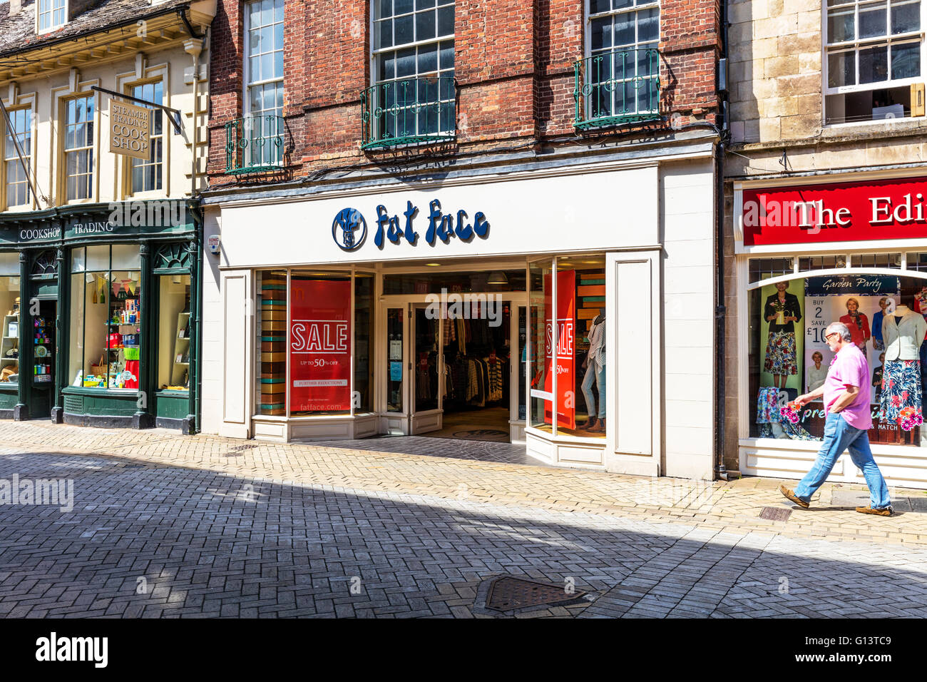 Faccia grassa shop facciata anteriore segno vestiti rivenditore al dettaglio Stamford town Lincolnshire UK Inghilterra città inglesi Foto Stock