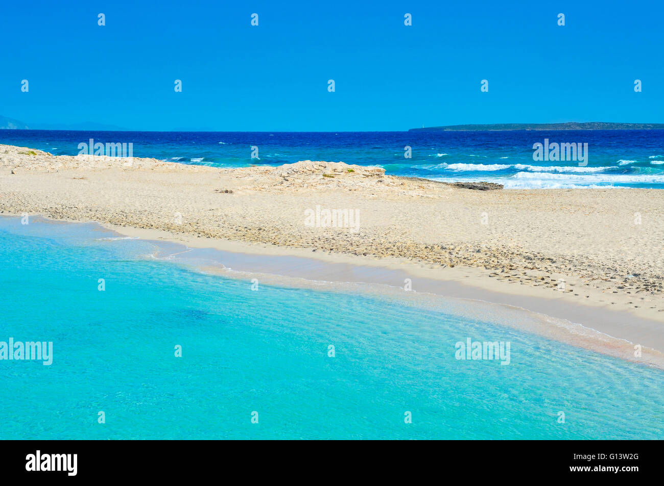 Vista della Spiaggia di Ses Illetes a Formentera, isole Baleari, Spagna Foto Stock