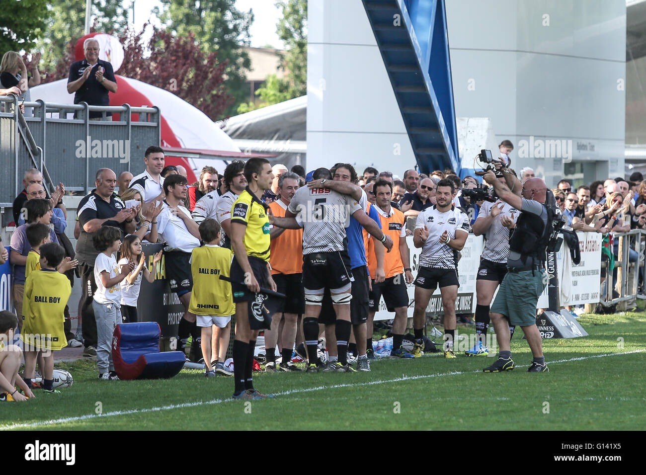 Parma,Italia.07th maggio, 2016. Zebre seconda fila Marco Bortolami nella sua ultima ufficiale rugby gioco©Massimiliano Carnabuci/Alamy news Foto Stock