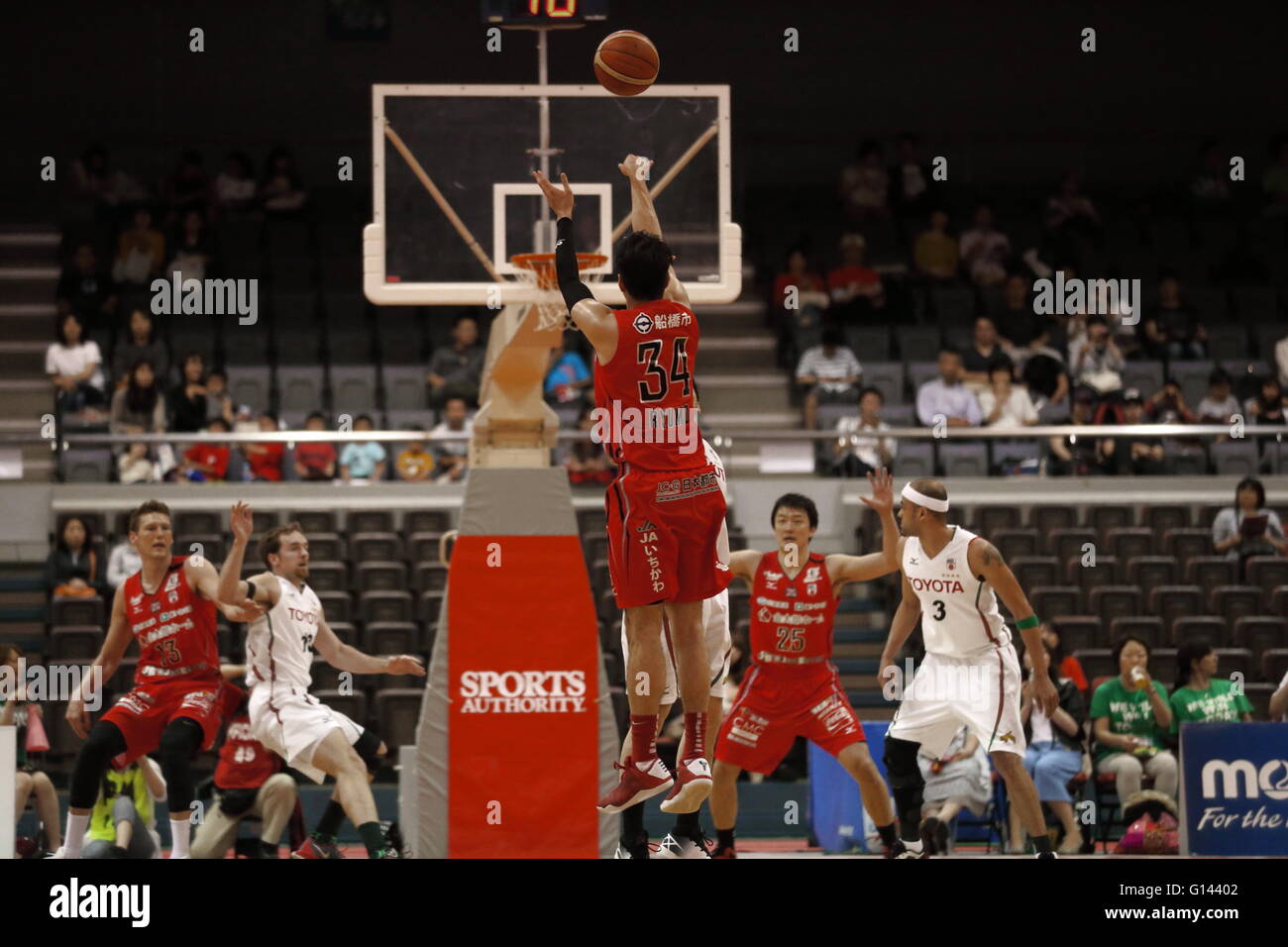 Funabashi Arena, Chiba, Giappone. Il 7 maggio, 2016. Ryumo Ono (jet), 7 maggio 2016 - Basket : National Basketball League 'NBL' 2015-2016 tra getti di Chiba 54-83 TOYOTA ALVARK TOKYO a Funabashi Arena, Chiba, Giappone. © AFLO SPORT/Alamy Live News Foto Stock