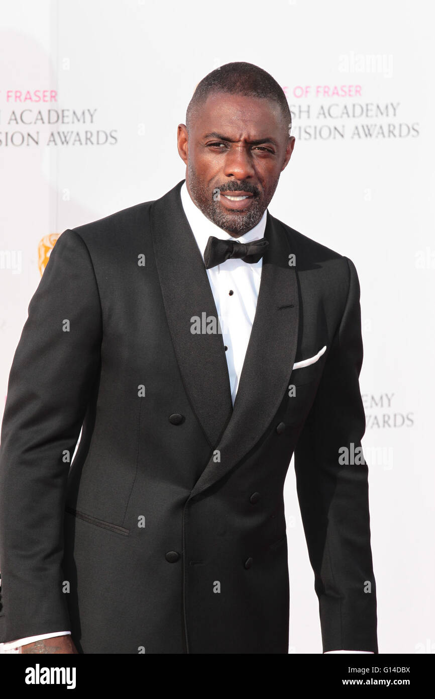 Londra, Regno Unito. 8 Maggio, 2016. Idris Elba arriva per la House of Fraser British Academy Awards televisivo presso la Royal Festival H Foto Stock