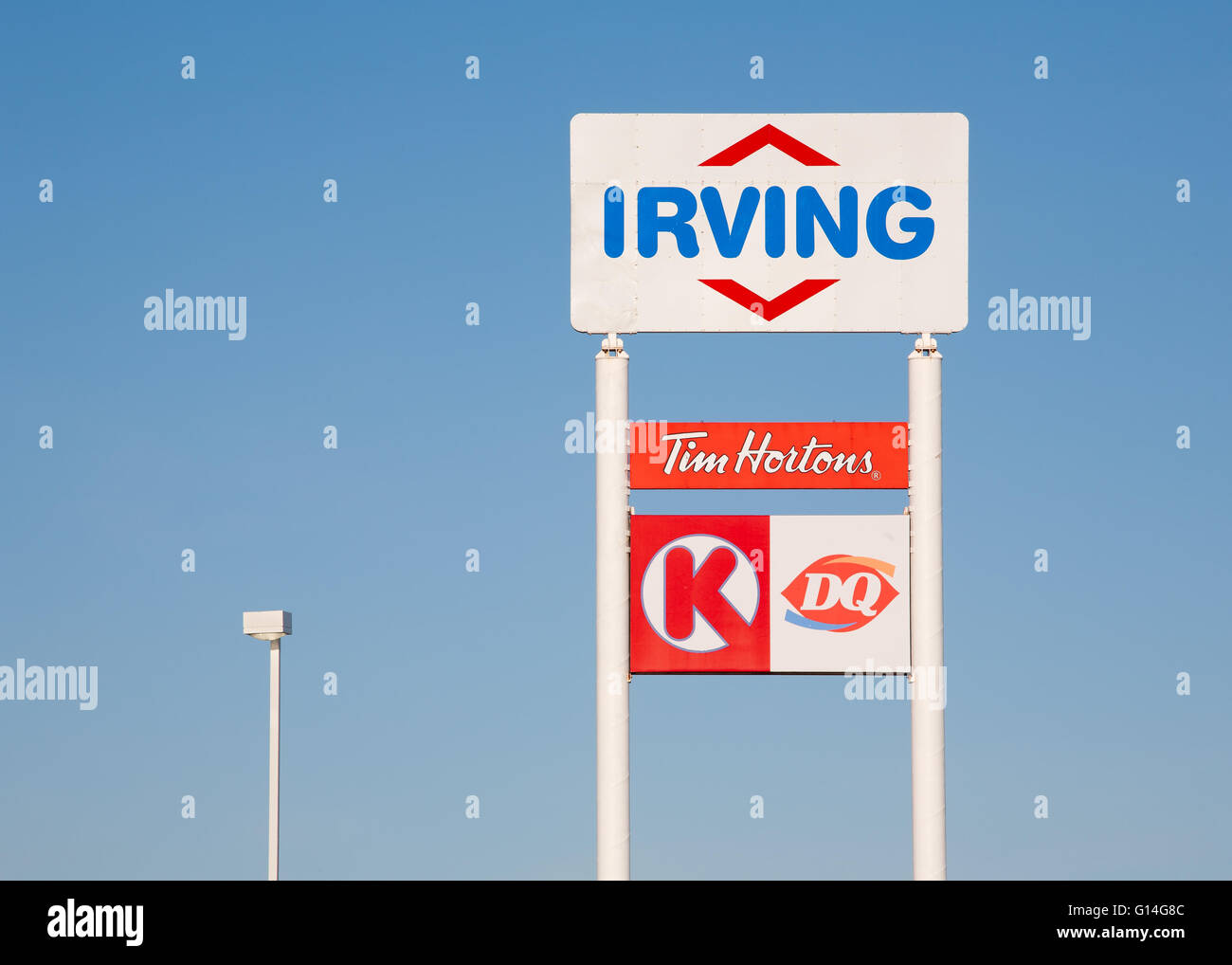 WESTVILLE, Canada - 30 Aprile 2016: Irving segno. Irving Oil Ltd è una produzione di energia e la società esportatrice. Foto Stock