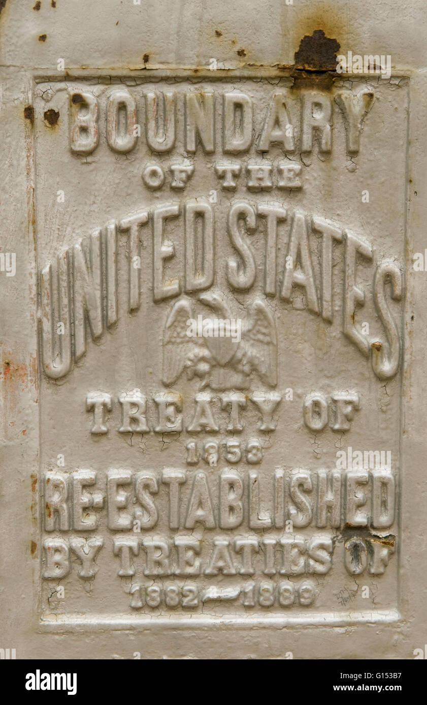 Noi - Messico - marcatore di confine in Otay Mountain Wilderness, California Foto Stock