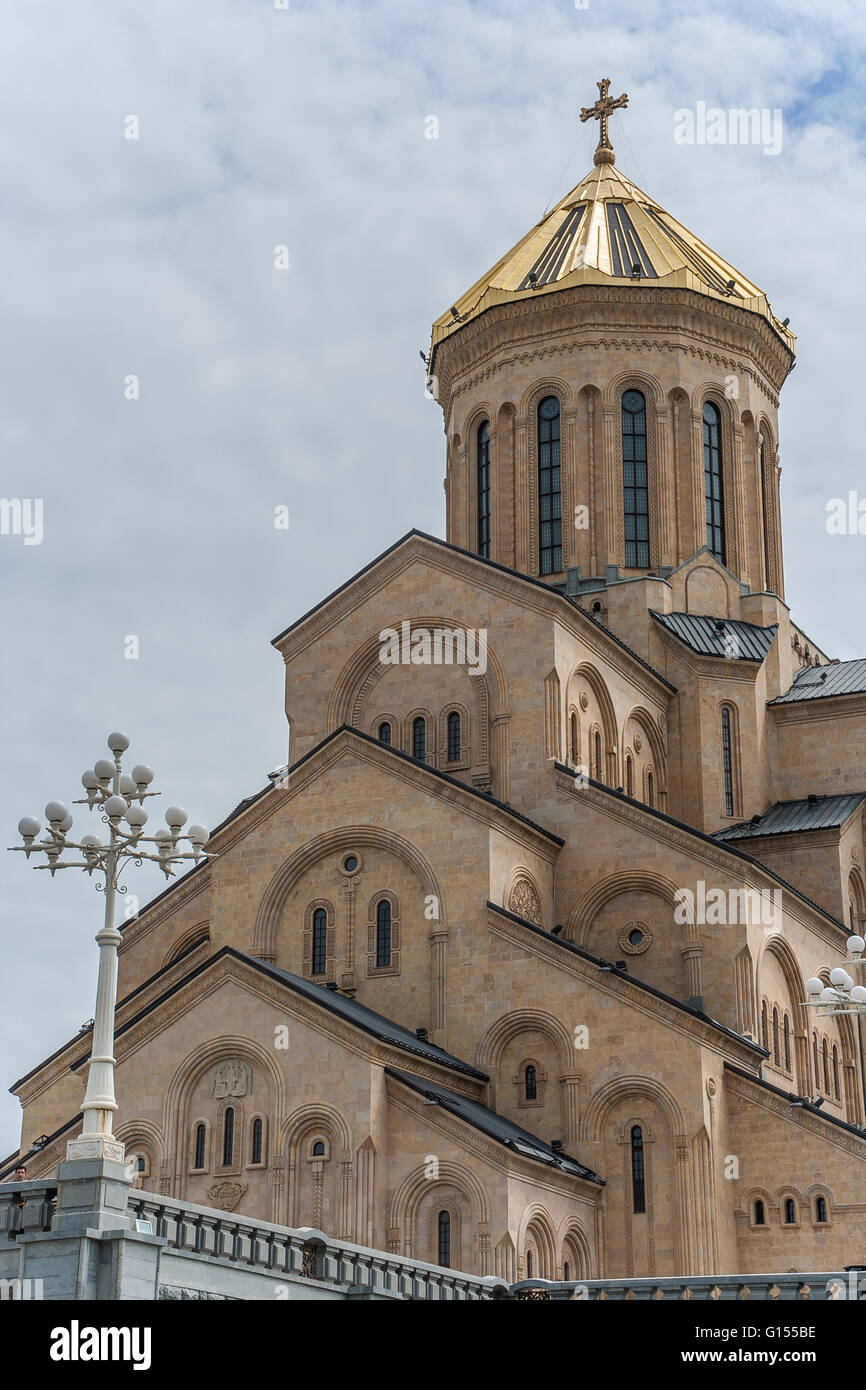 Sameba Cattedrale ortodossa a Tbilisi, capitale della Georgia Foto Stock