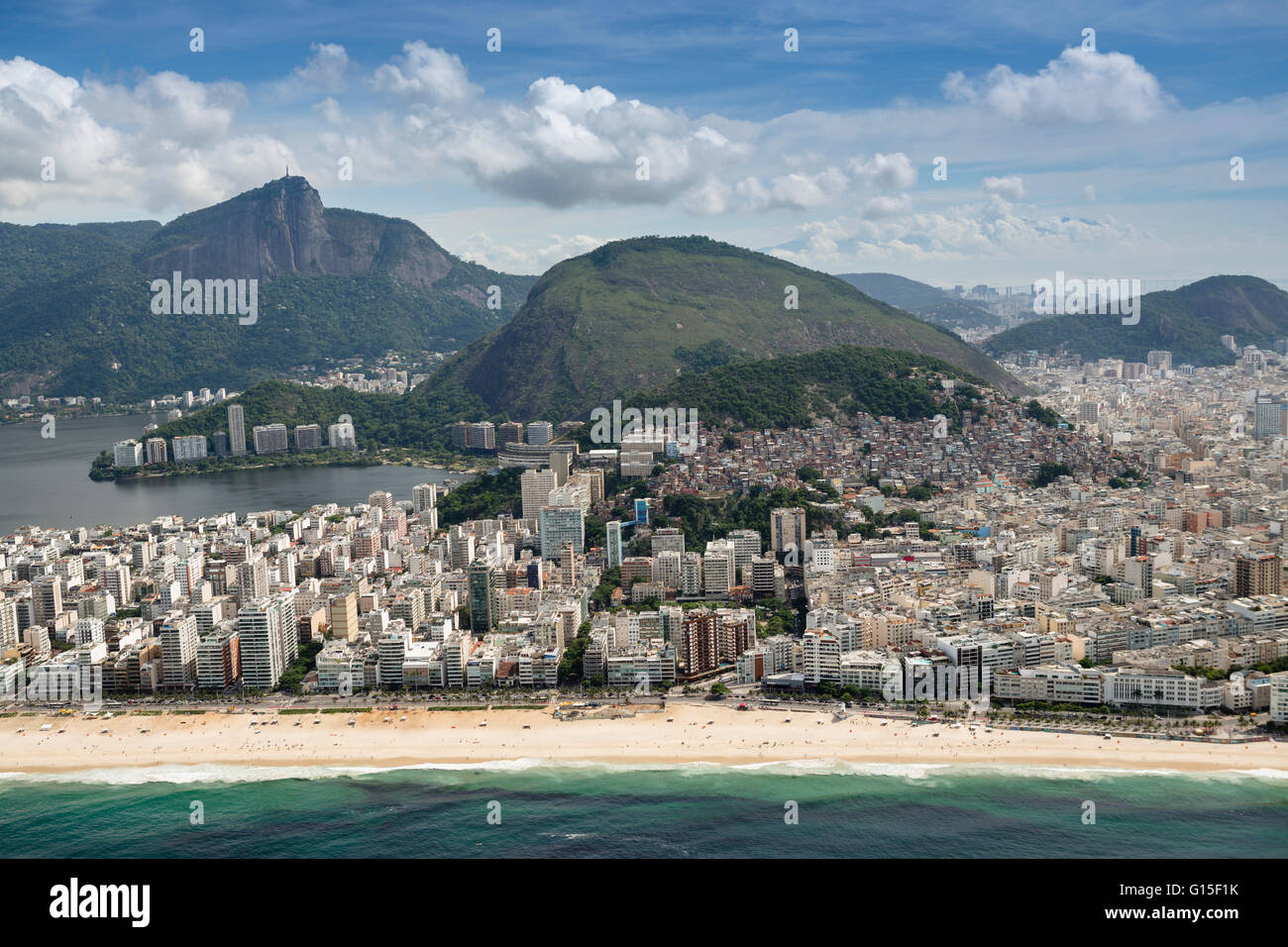 Cabritos hill e Corcovado, la spiaggia di Ipanema, Rio de Janeiro, Brasile, Sud America Foto Stock