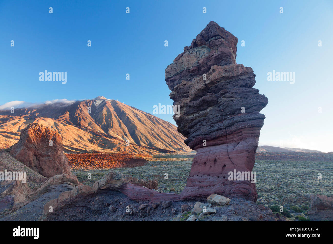 Los Roques de Garcia a caldera de Las Canadas, Pico de Teide al tramonto, Parco Nazionale del Teide, UNESCO, Tenerife, Isole Canarie Foto Stock