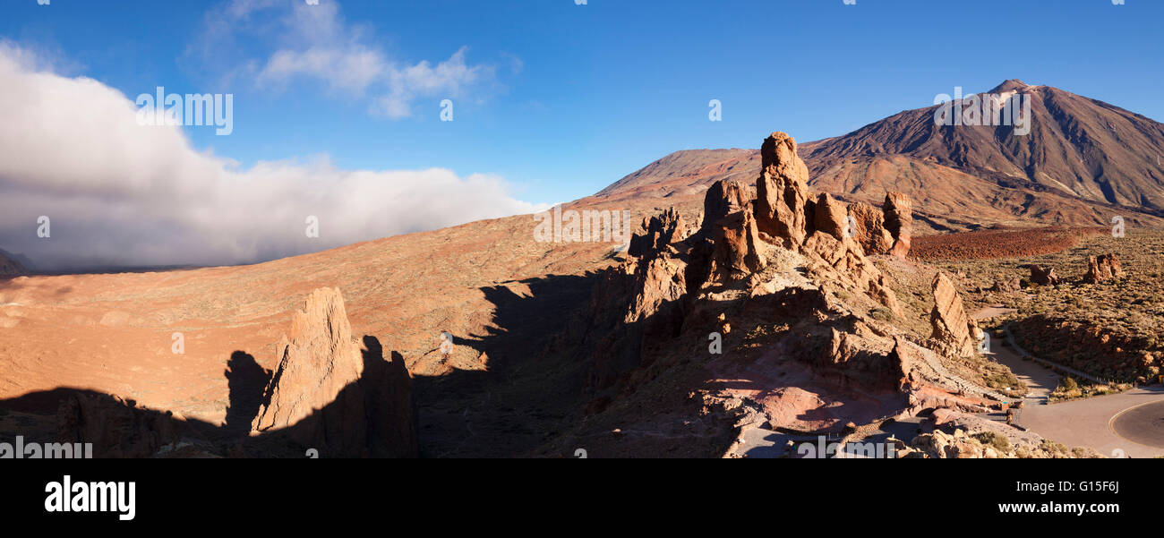 Los Roques, caldera de Las Canadas, Pico de Teide al tramonto, Parco Nazionale del Teide, UNESCO, Tenerife, Isole Canarie Foto Stock
