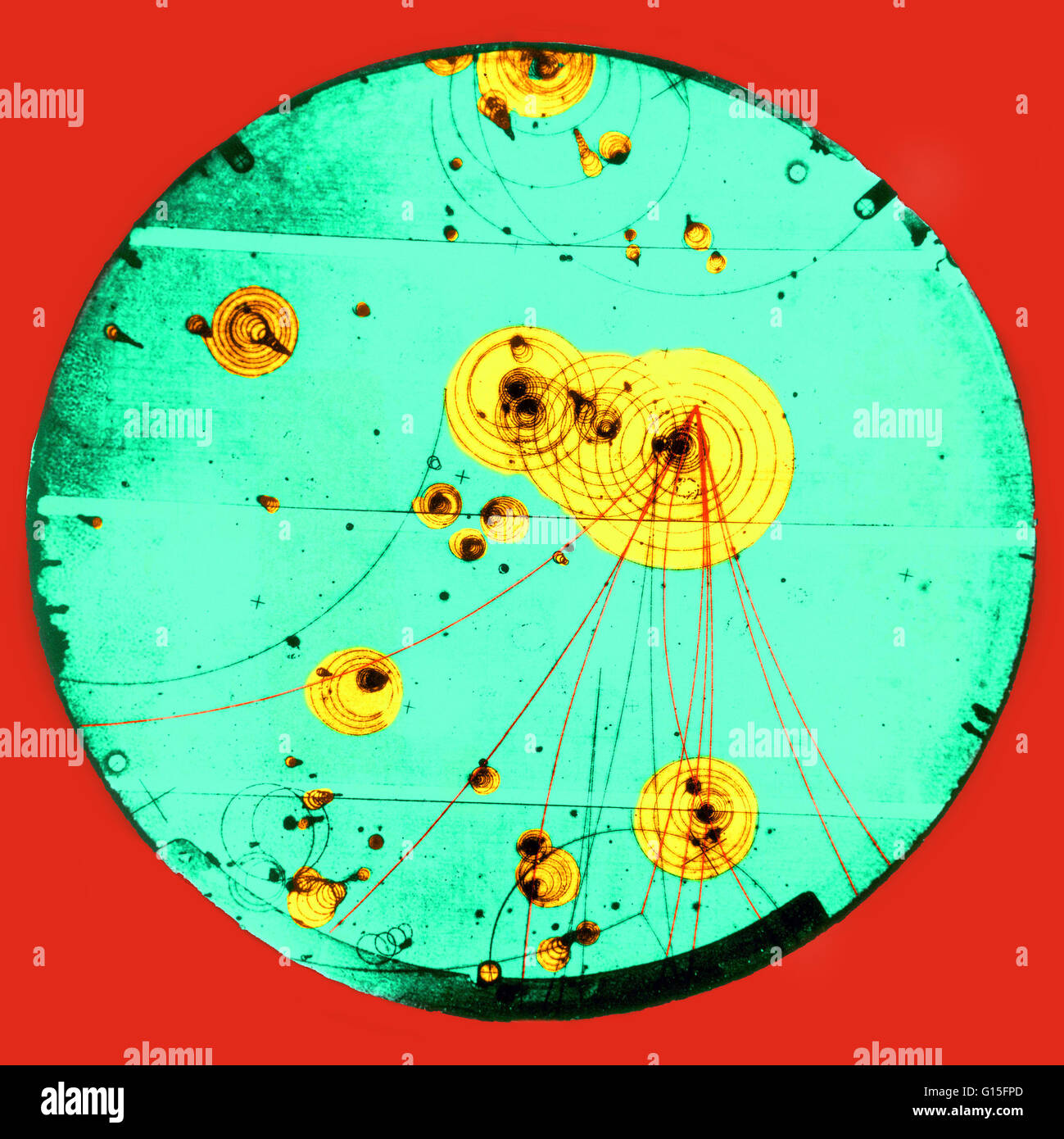 Questa immagine di un protone-photon collisione è stata ottenuta con una camera a bolle presso lo Stanford Linear Accelerator Center (SLAC), che mostra la collisione tra un nucleo di idrogeno (protoni) e ad alta energia fotone. La collisione ha avuto luogo nell'area a Foto Stock