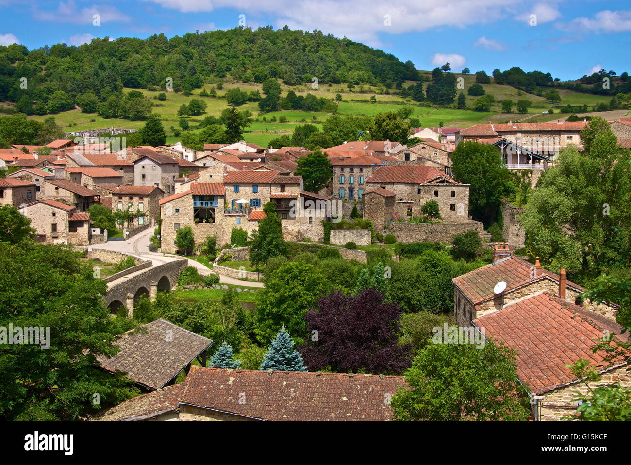 Panorama di Lavaudieu, borgo medievale, Auvergne, Haute Loire, Francia, Europa Foto Stock