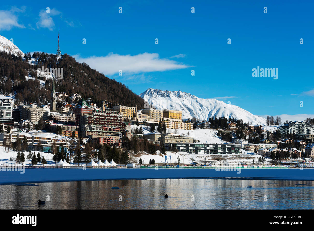 Lakeside, San Moritz in inverno, in Engadina, Grigioni, Svizzera, Europa Foto Stock