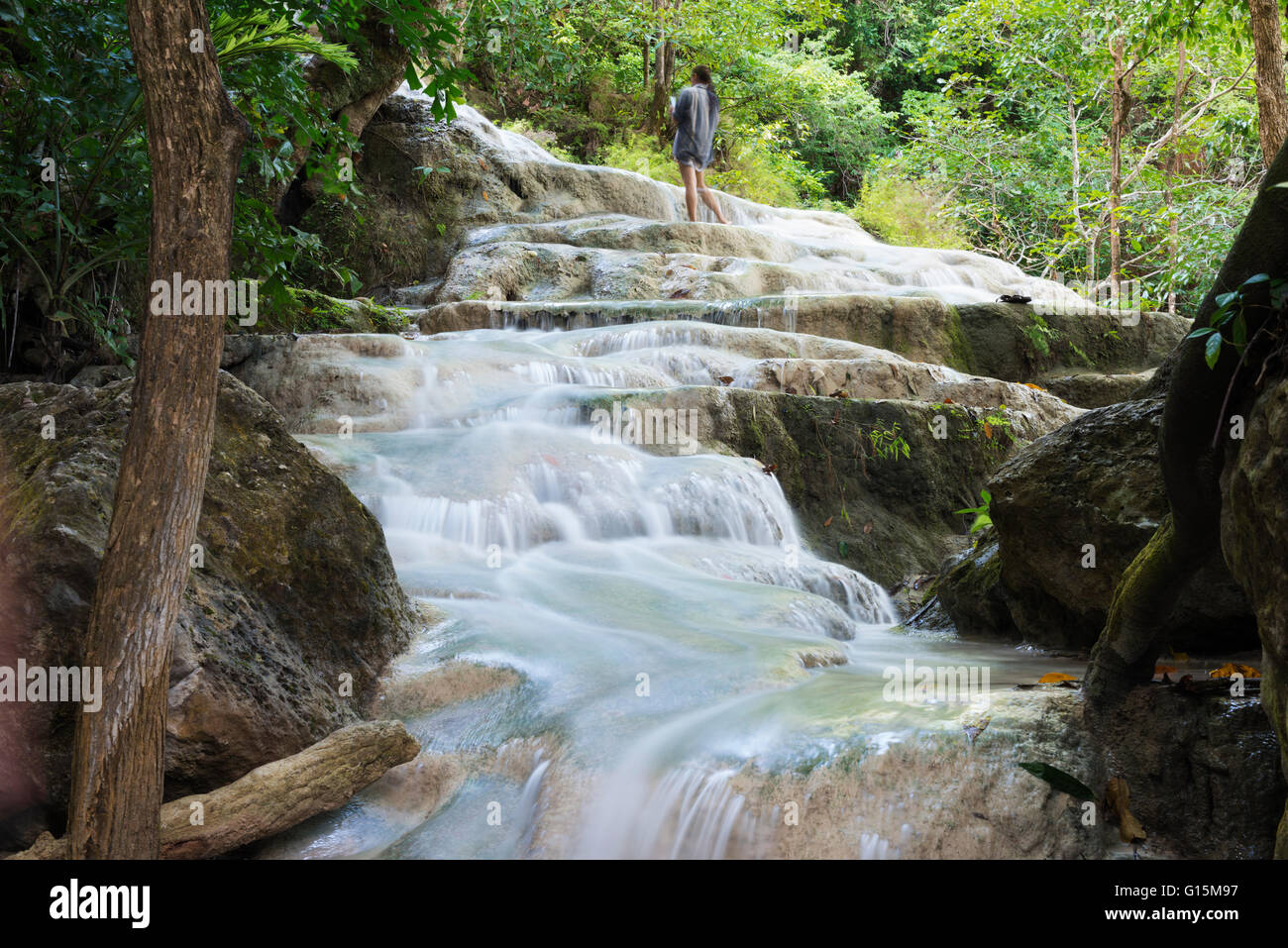 Erawan Falls, Parco Nazionale di Erawan, Kanchanaburi, Thailandia, Sud-est asiatico, in Asia Foto Stock