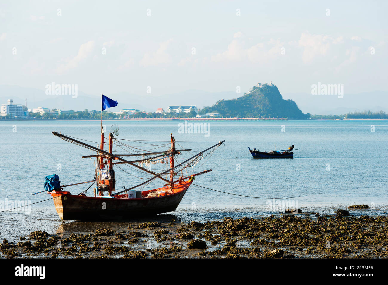 Barche da pesca, Prachuap Kiri Khan, Thailandia, Sud-est asiatico, in Asia Foto Stock