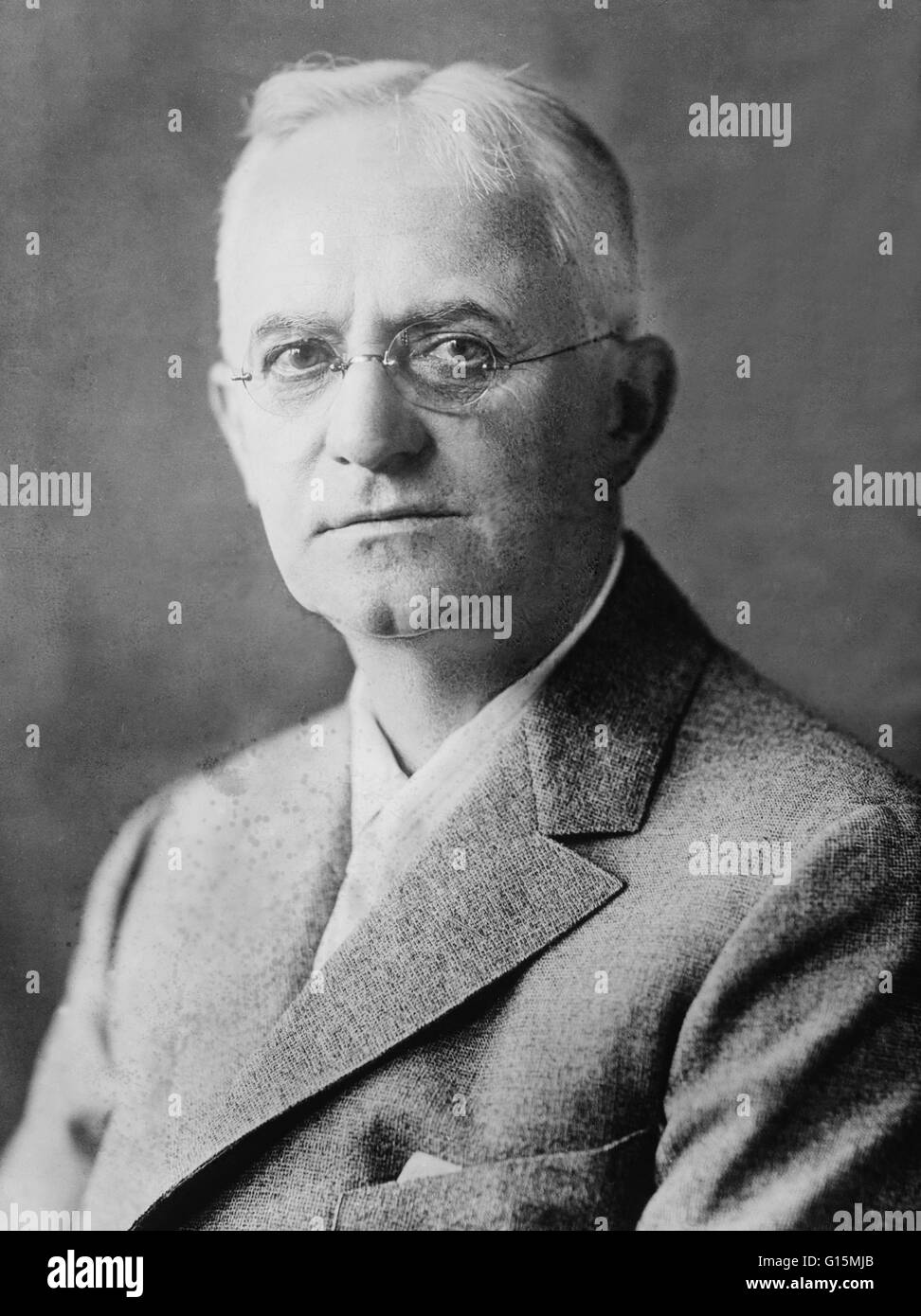 George Eastman (Luglio 12, 1854 - 14 Marzo 1932) era un americano innovatore e imprenditore che ha fondato la Eastman Kodak Company e inventato pellicole in rotoli, contribuendo a portare la fotografia al mainstream. Nel 1884, Eastman brevetta il primo film in forma di rullo. Foto Stock