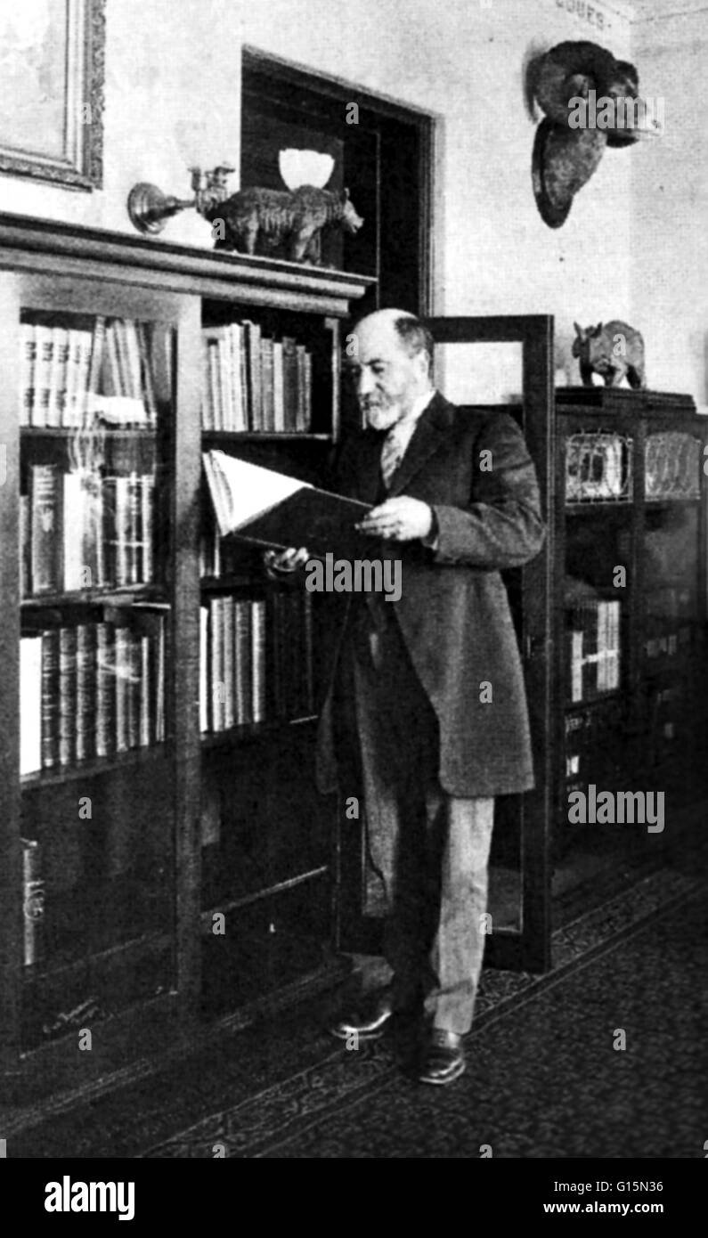 William Tempio Hornaday (1 dicembre 1854 - 6 Marzo 1937) era un americano dello zoologo, agente immobiliare, conservatore, autore, poeta e compositore. Egli ha rivoluzionato il museo espone visualizzando la fauna selvatica nel suo ambiente naturale. Nel 1882 è stato nominato Chief Foto Stock