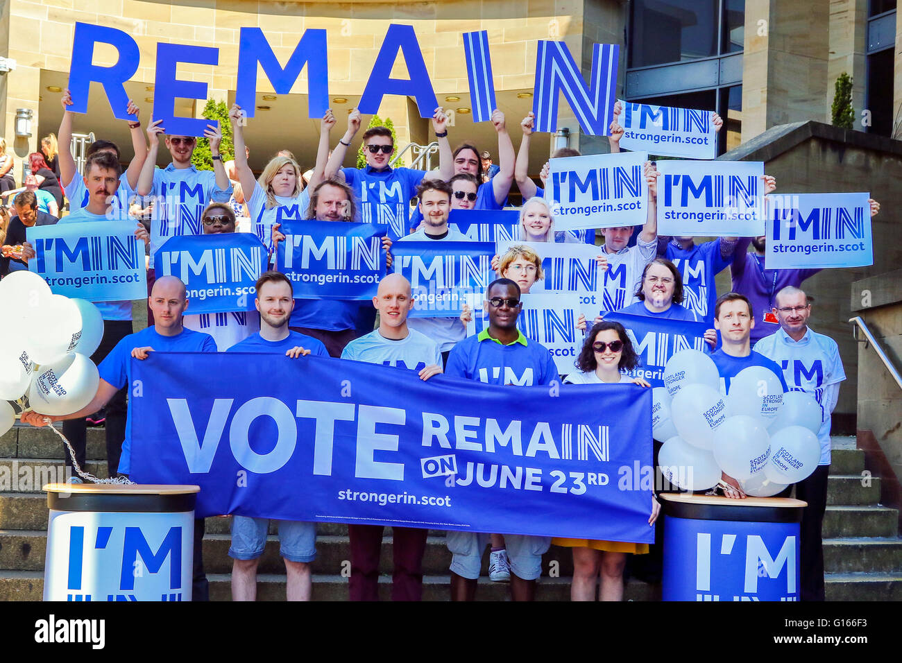 Glasgow, Scotland, Regno Unito. Il 10 maggio, 2016. La campagna scozzese a "rimanere" nell'Unione europea oggi è iniziato con una dimostrazione a Buchanan Street, Glasgow City Centre prima del referendum nazionale il 23 giugno 2016 Credit: Findlay/Alamy Live News Foto Stock