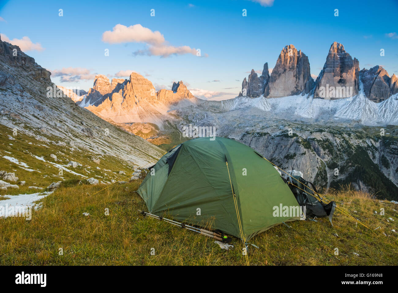 Campeggio in alta montagna Foto Stock