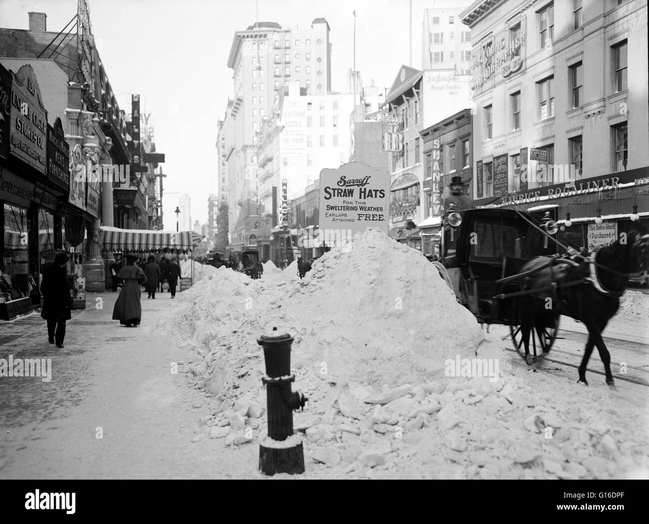 1209 Broadway, il primo indirizzo indicato sul lato sinistro della foto, è attualmente tra il 29 e 30 vie. Broadway è il più antico nord-sud principale arteria della città di New York, risalente al primo nuovo insediamento di Amsterdam. Il nome Broadway è l'inglese Foto Stock