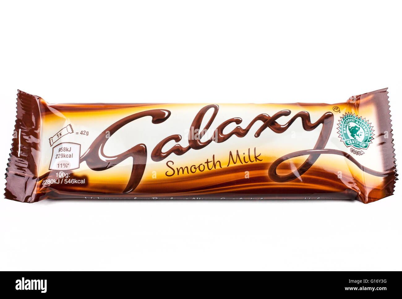 LONDON, Regno Unito - 6 Maggio 2016: Una galassia non aperti barra di cioccolato fabbricati da Mars Inc, raffigurato su un semplice sfondo bianco su Foto Stock