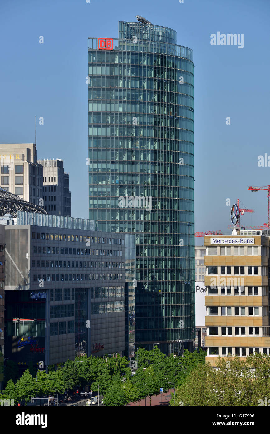 Bahn-Tower, Potsdamer Platz e il Tiergarten di Berlino, Deutschland Foto Stock