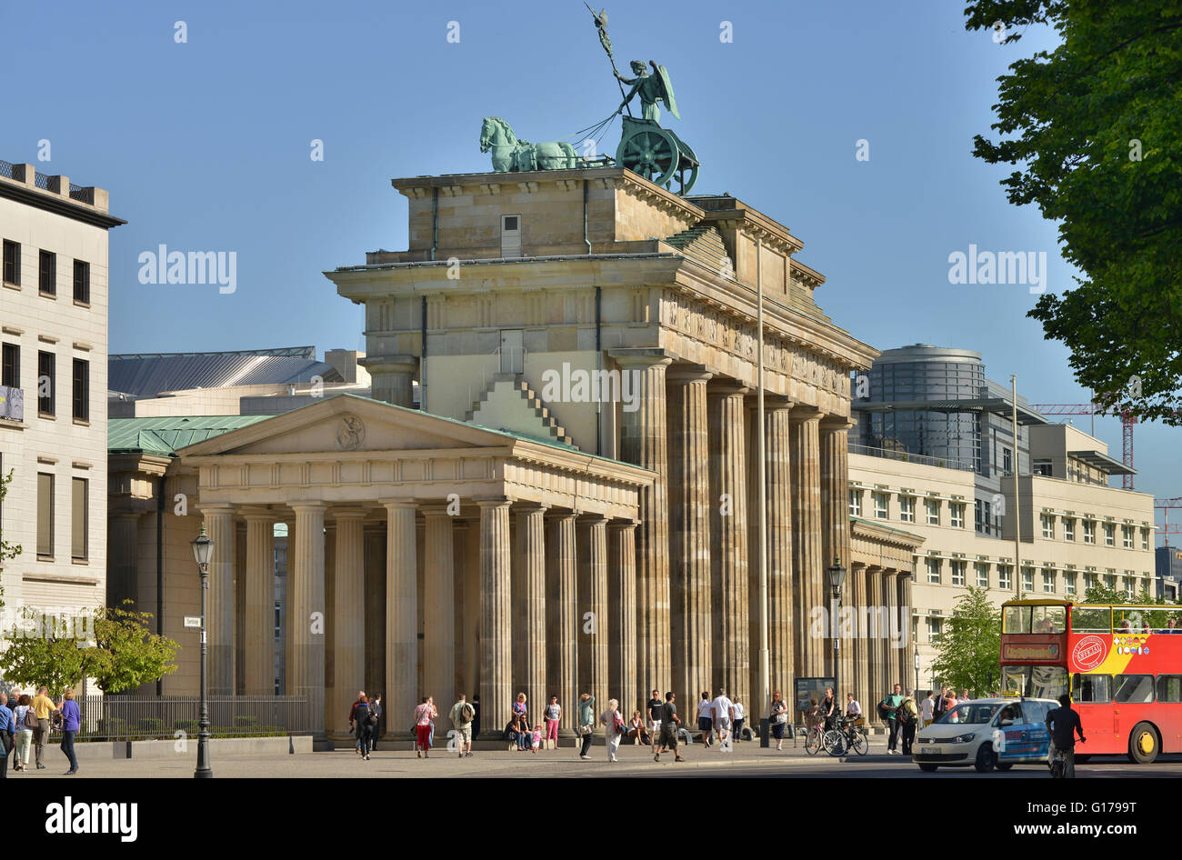 Brandenburger Tor, Rueckseite, Platz des 18. Maerz, nel quartiere Mitte di Berlino, Deutschland / Rückseite, März Foto Stock