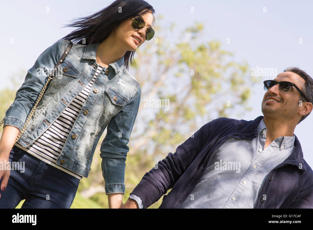Angolo di visualizzazione del paio di occhiali da sole Foto Stock