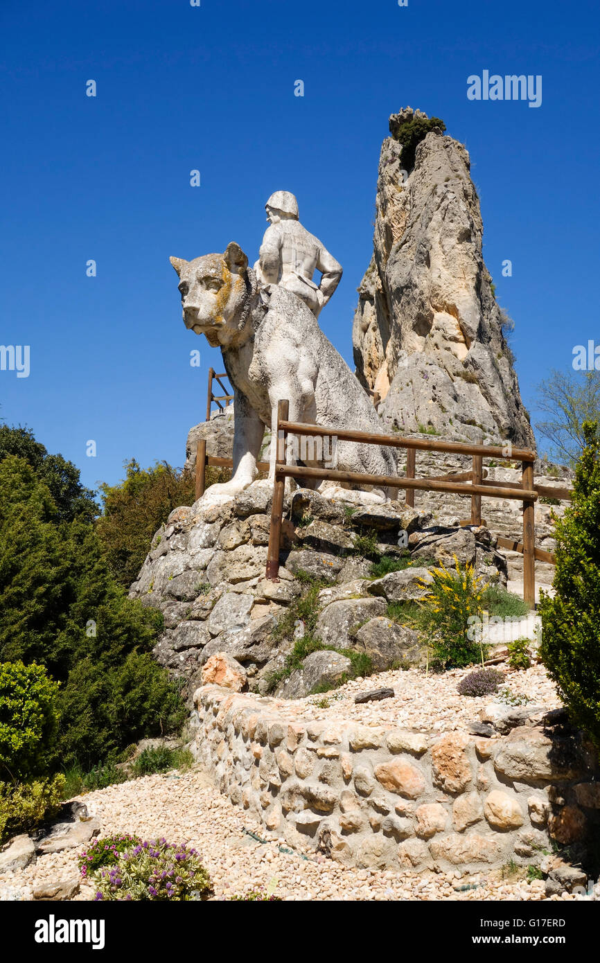 Lo spagnolo mastiff cane, un monumento al pastore, scultura realizzata da Victor de los Rios, Ameyugo, provincia di Burgos, Spagna Foto Stock