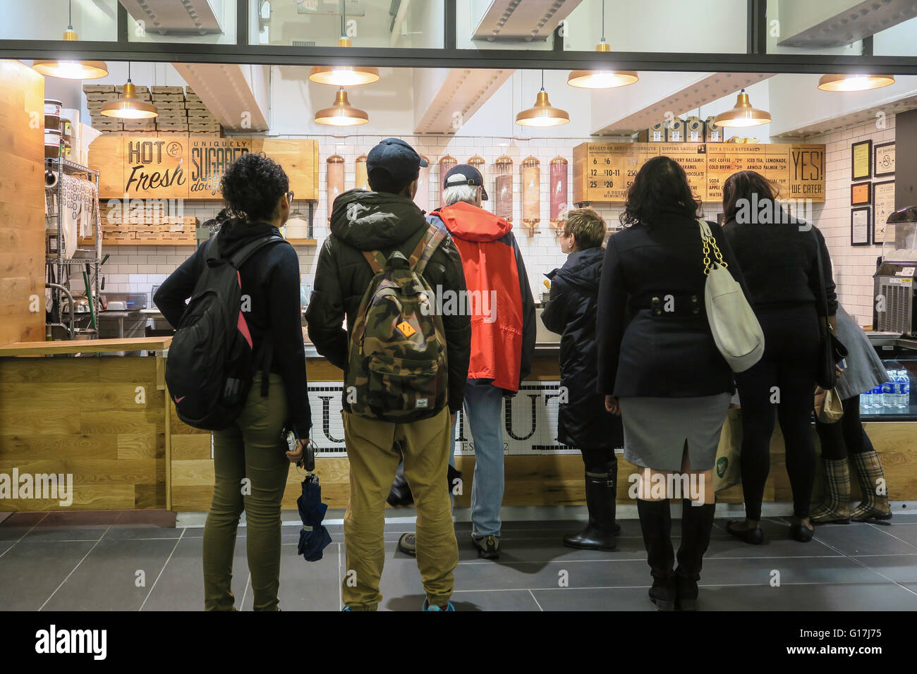 TurnStyle mercato sotterraneo a Columbus Circle, New York City, Stati Uniti d'America Foto Stock