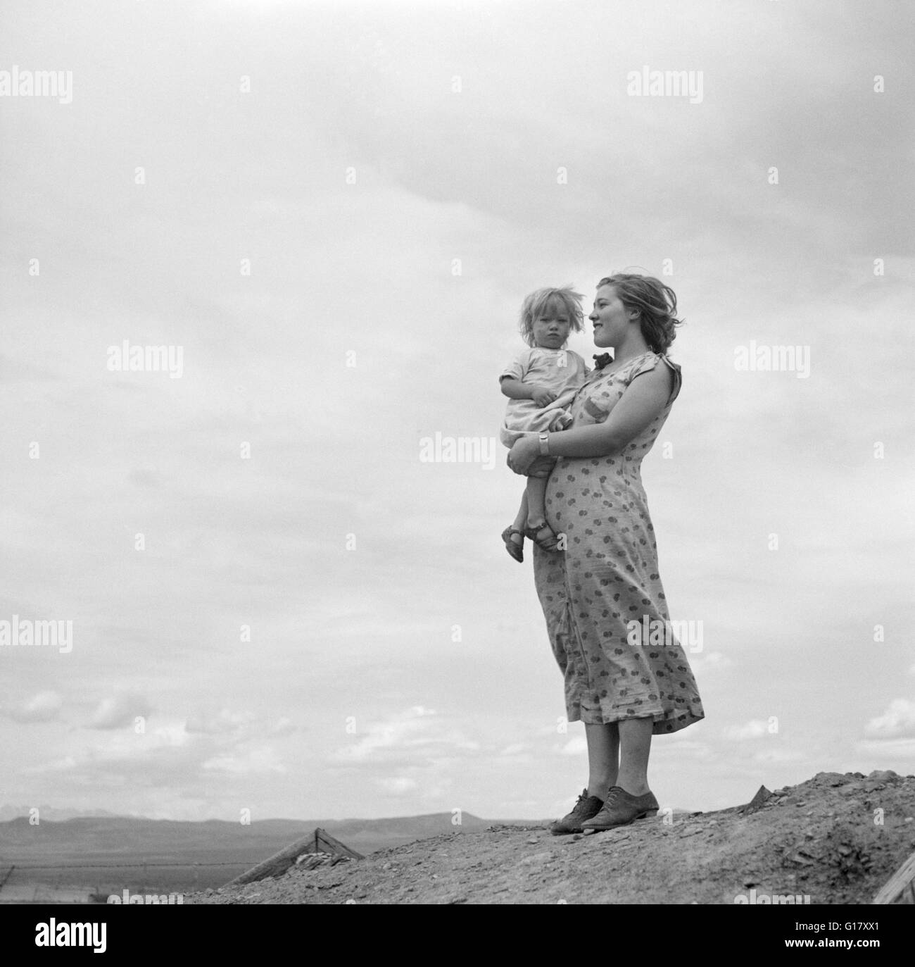 Due bambini di vivere in famiglia sulla terra di pascolo Progetto, Oneida County, Idaho, Stati Uniti d'America, Arthur Rothstein per la Farm Security Administration, Maggio 1936 Foto Stock