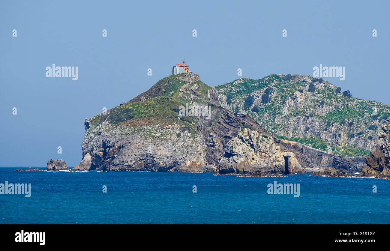 San Juan de Gaztelugatxe vista posteriore Foto Stock