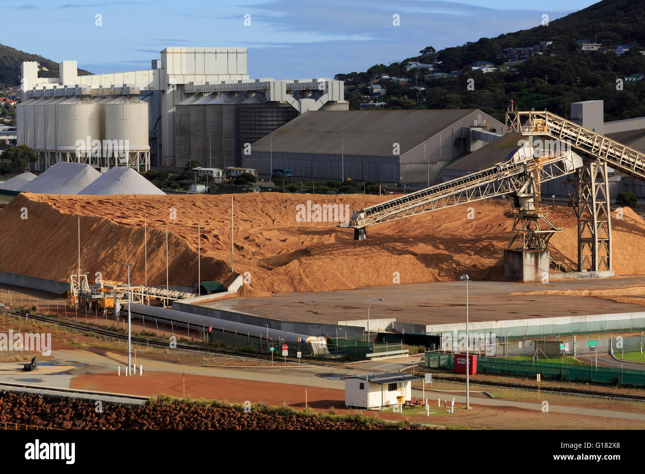 Trucioli di legno su Wharf,Albany porta, Australia occidentale Foto Stock