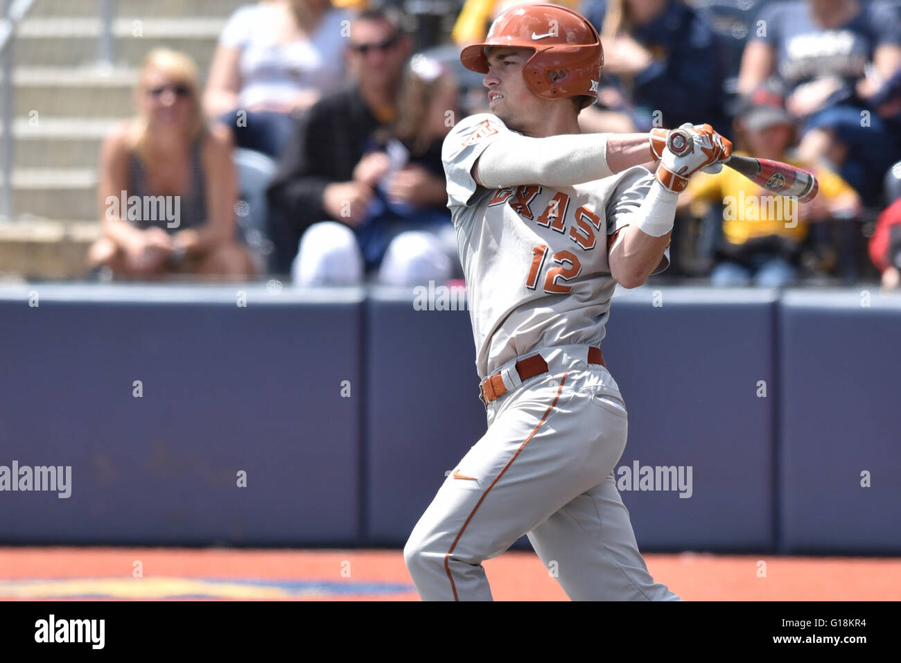 Morgantown, West Virginia, USA. 8 Maggio, 2016. Texas infielder JOE BAKER (12) mostrato durante la grande conferenza 12 baseball gioco a Monongalia County Ballpark in Morgantown WV. © Ken Inness/ZUMA filo/Alamy Live News Foto Stock