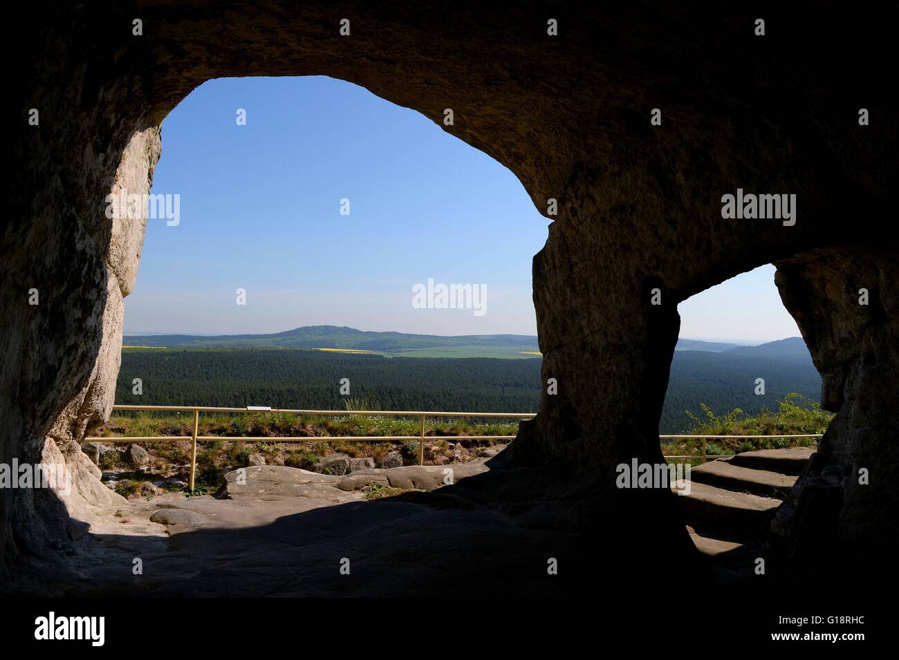 Il castello di Regenstein (tedesco: Burg Regenstein), una popolare destinazione turistica, è un castello in rovina che si trova 3 chilometri a nord di Blankenburg, Germania, 10. Maggio 2016. Foto: Frank Maggio | Utilizzo di tutto il mondo Foto Stock