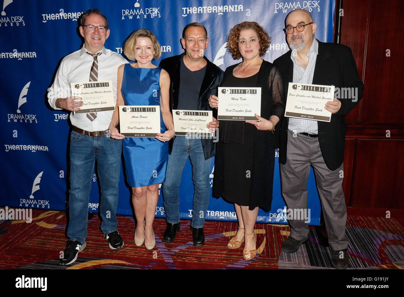 Bruce Coughlin, Alison Fraser, Michael John LaChiusa, Maria Testa, Michael Starobin presso gli arrivi per il 2016 Drama Desk Awards Nominees Reception, Marriott Marquis Time Square, New York, NY Maggio 11, 2016. Foto di: Abel Fermin/Everett Collection Foto Stock