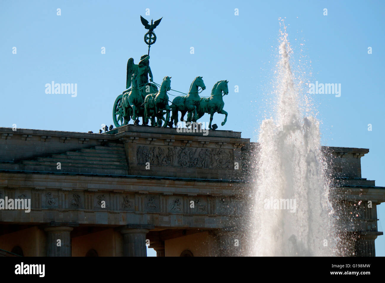 Quadriga, Brandenburger Tor, Berlino. Foto Stock