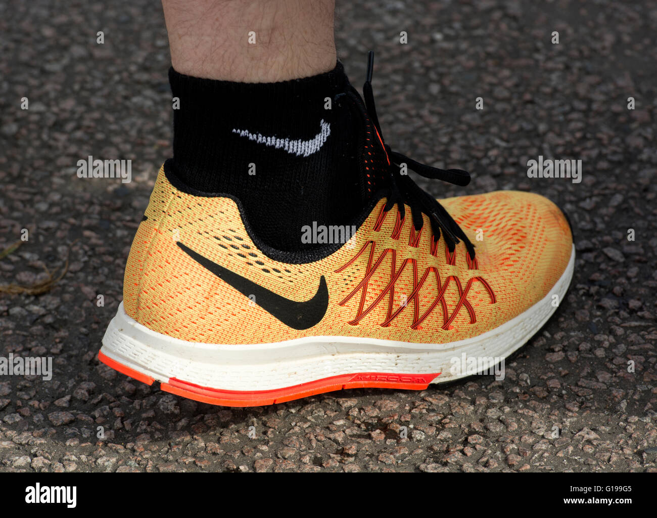 Nike Trainer scarpa e calza Foto Stock