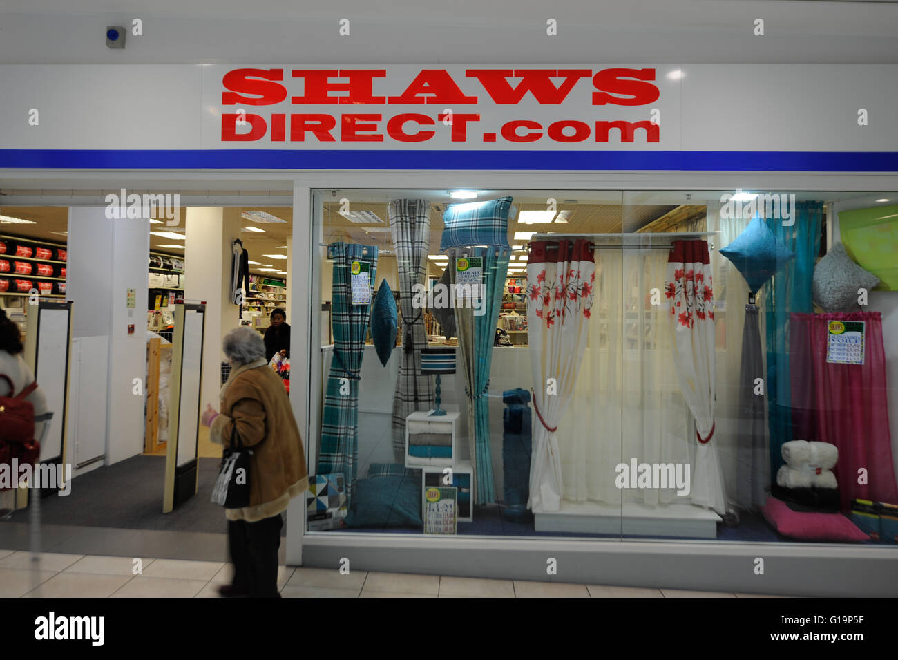 Shaws diretto, letto matrimoniale,biancheria da letto,UK Foto Stock