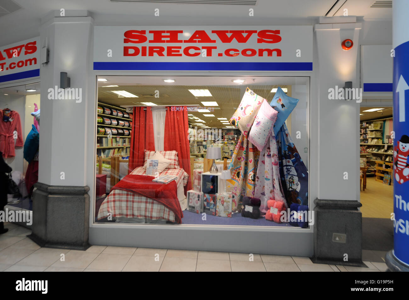 Shaws diretto, letto matrimoniale,biancheria da letto,UK Foto Stock