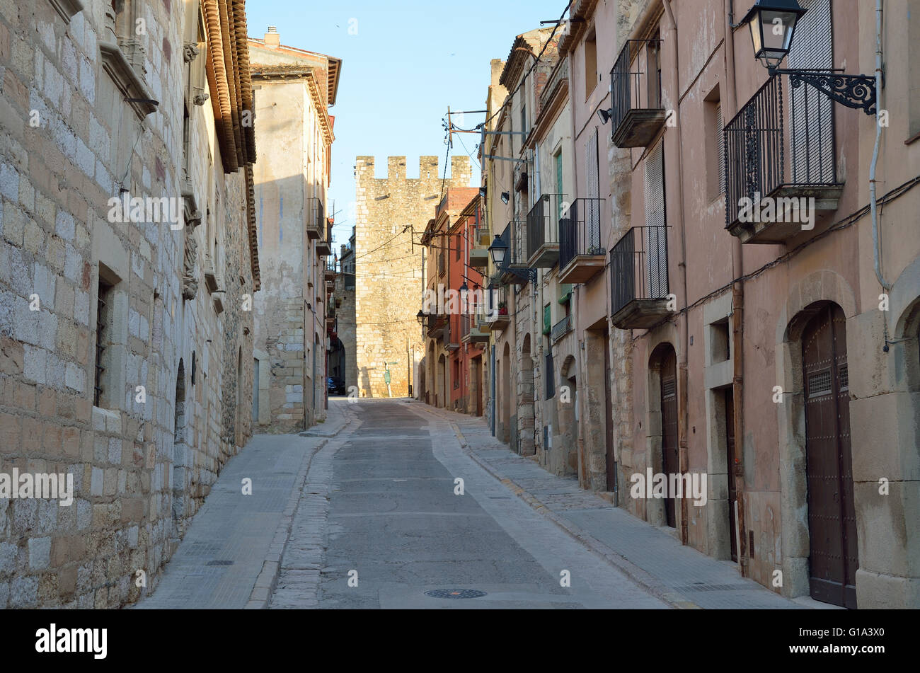 Antica strada della città spagnola Montblanc Foto Stock