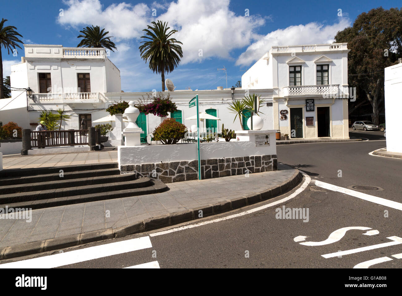 Storici edifici imbiancati a Haria, Lanzarote, Isole Canarie, Spagna Foto Stock