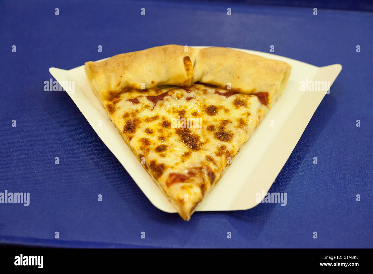 Un trancio di pizza da Pizza Hut Foto Stock