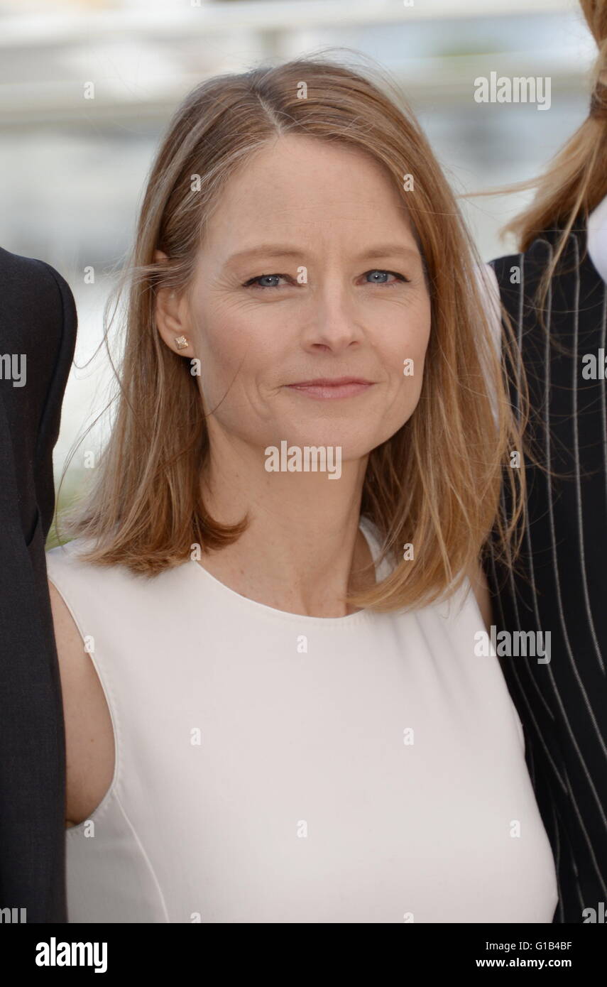 Cannes, Francia. 11 Maggio, 2016. CANNES, Francia - 12 Maggio: Direttore Jodie Foster assiste il "denaro Monster' photocall durante la sessantanovesima annuale di Cannes Film Festival presso il Palais des Festivals il 12 maggio 2016 a Cannes, Francia. © Federico Injimbert/ZUMA filo/Alamy Live News Foto Stock