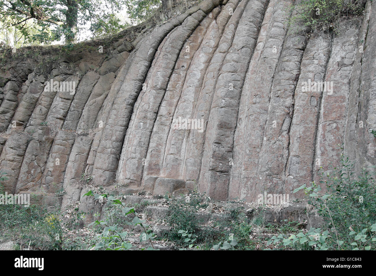 Interessante formazione geologica - Konojedy Rock pani - massiccio dei resti di diversi flussi di lava Foto Stock