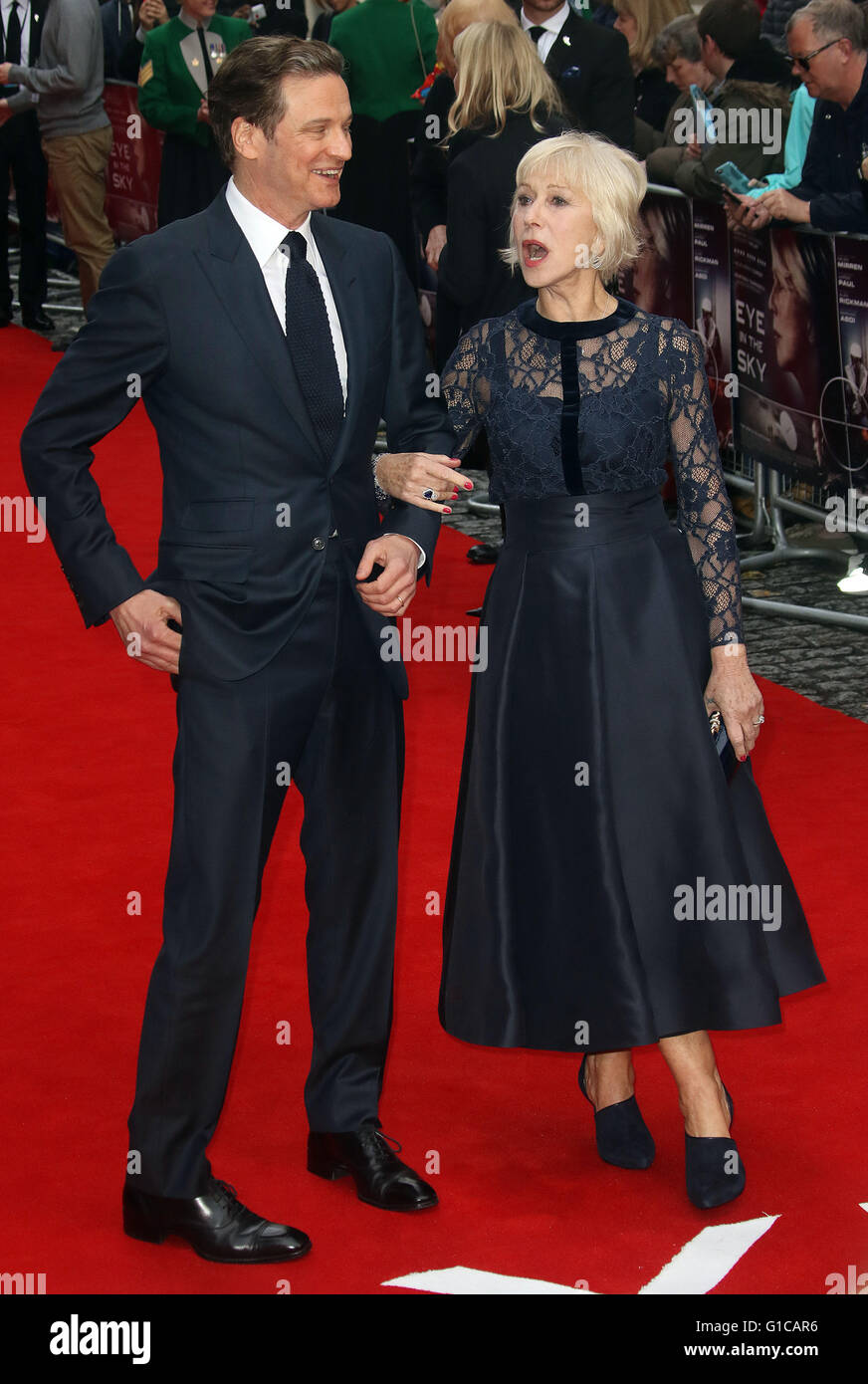 Aprile 11, 2016 - Colin Firth e Dame Helen Mirren frequentando l'occhio nel cielo UK Premiere a Curzon, Mayfair di Londra, Regno Unito. Foto Stock