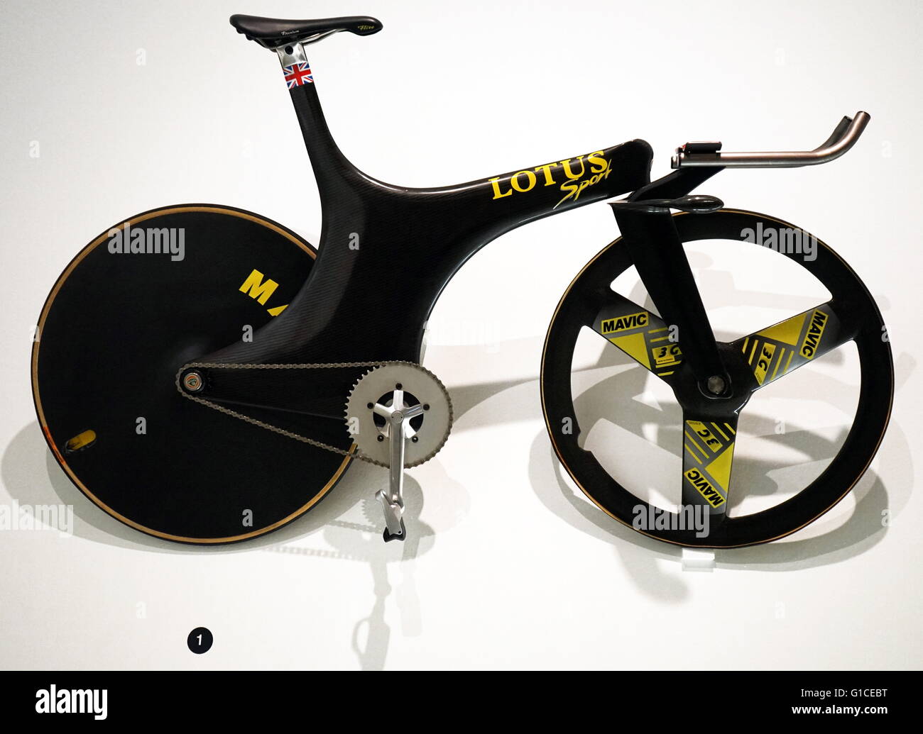 Lotus 108 tipo fibra di carbonio bicicletta utilizzata durante i Giochi  Olimpici di Barcellona. Datata 1992 Foto stock - Alamy