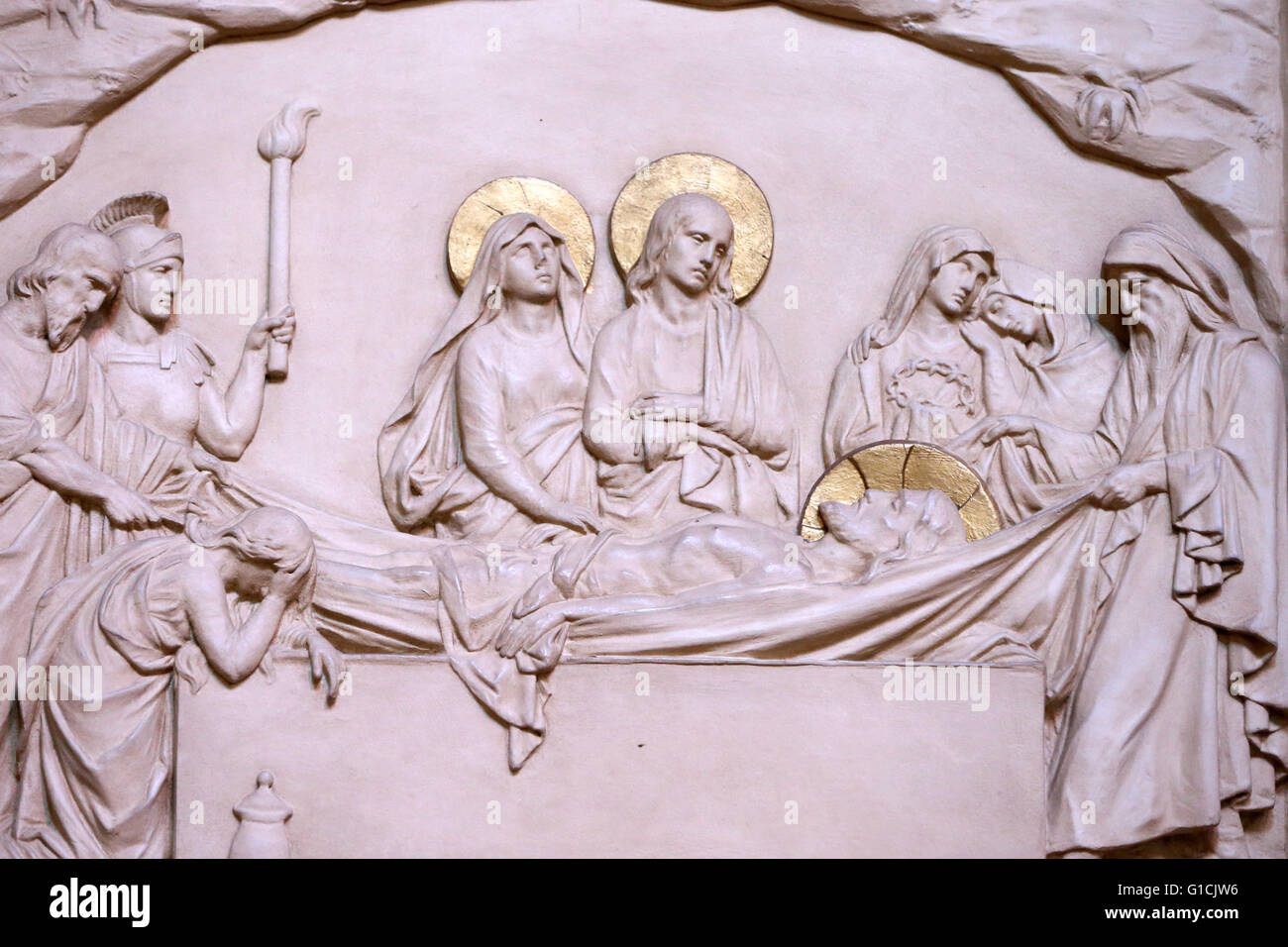 Basilica di Notre Dame di Ginevra. La passione di Gesù Cristo. Gesù è deposto nel sepolcro. Ginevra. La Svizzera. Foto Stock