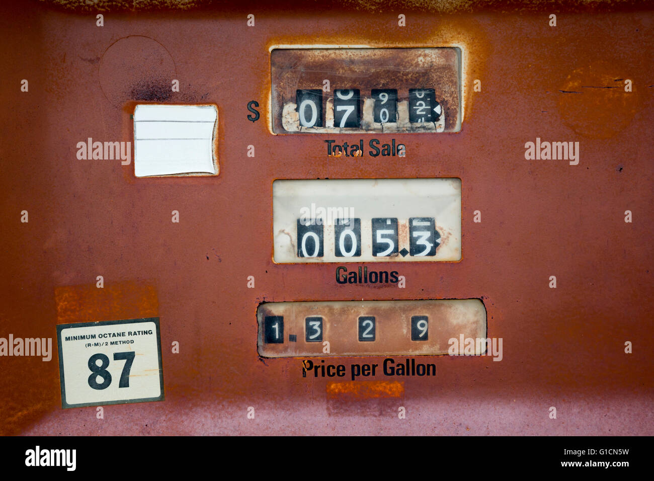 Eddy, Florida - abbandonata la stazione di gas in corrispondenza del bordo della Okefenokee Swamp. Foto Stock