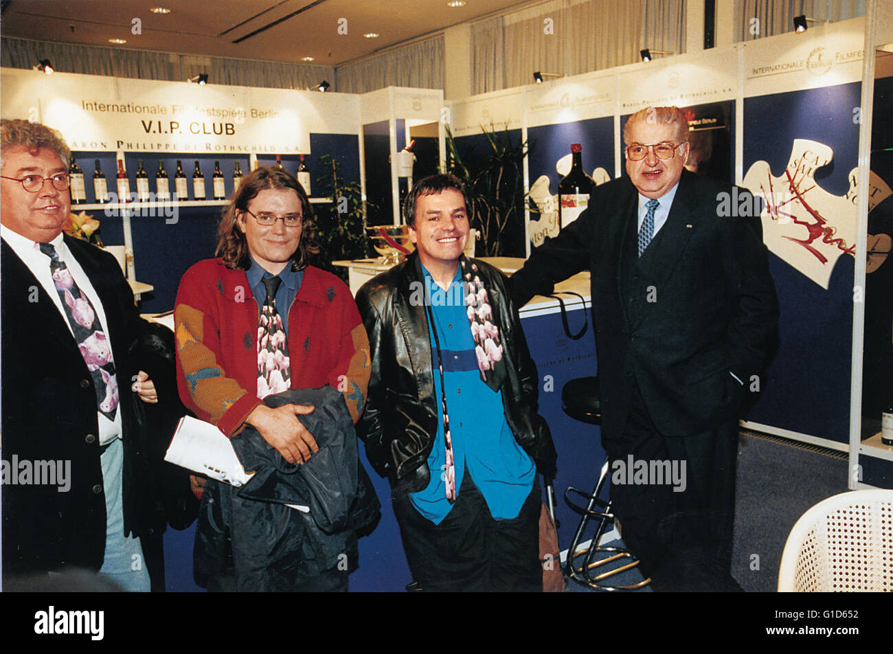 Morris, Redmond / Stephen Woolley / Neil Jordan / Moritz de Hadeln|Anlass: Berlinale , Premiere "Butcher Boy - Der Schlächterbursch||Aufgenommen in: Berlino Foto Stock